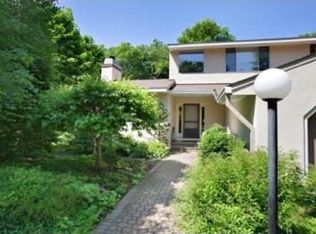 214 Allandale Rd APT A, Chestnut Hill, MA 02467