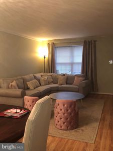 560 S Dove Rd, Yardley, PA, 19067