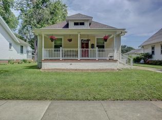 706 W Washington St, Champaign, IL