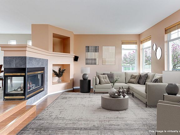 4th image of 1077 Riverside Dr