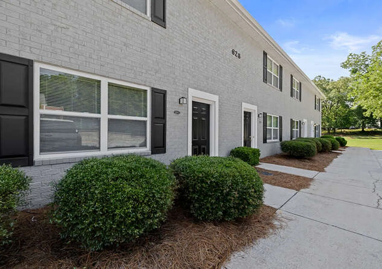 Cedar Villas — Photo 1