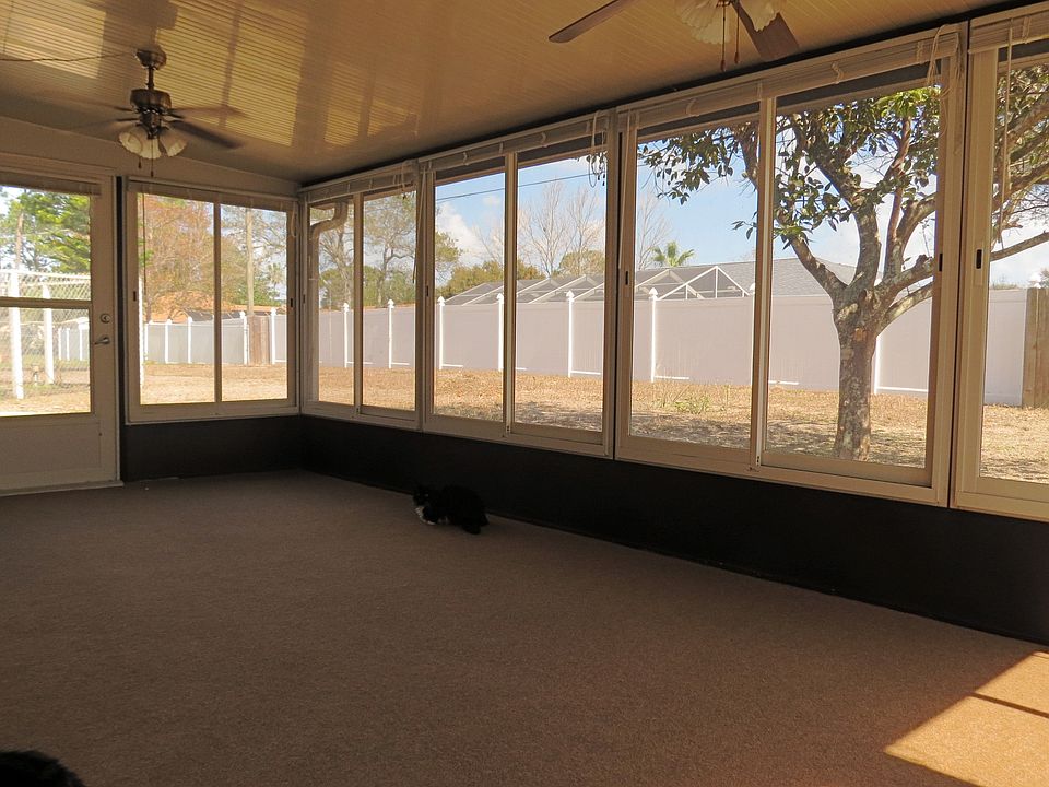 1st image of 3215 Royal Palm Dr