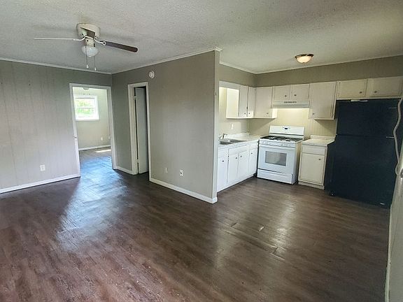 2nd image of 2031 3rd St Unit 3