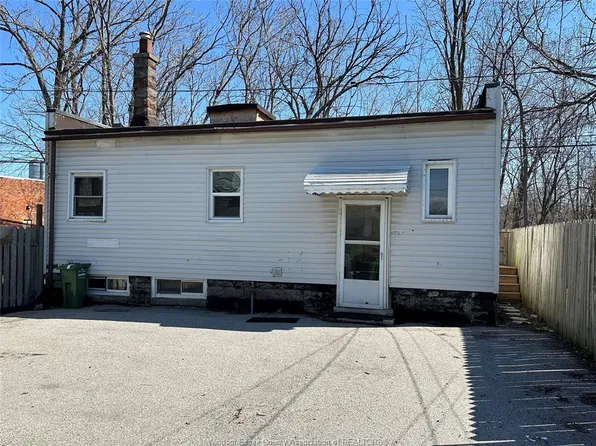 414 Crawford Ave, Windsor, ON N9A 5C4