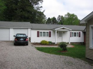24 Wayne Rd, Groton, CT 06340