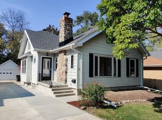 3443 S 44th St, Greenfield, WI 53219