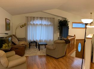 5926 Alameda St, Shoreview, MN 55126