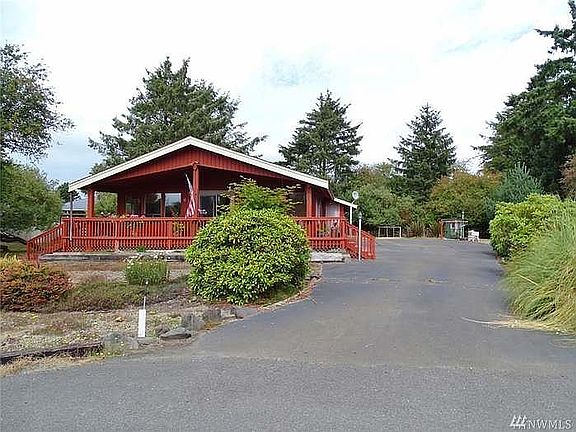 5th image of 637 Birch Ct NE