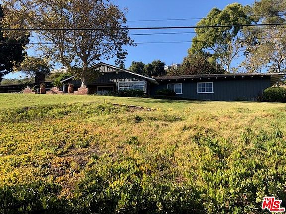 2nd image of 6363 Sycamore Meadows Dr