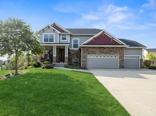 550 Lookout Ct, Waukee, IA 50263