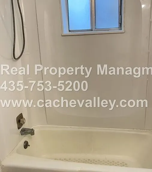 551 Dee Ave #1 — Photo 4