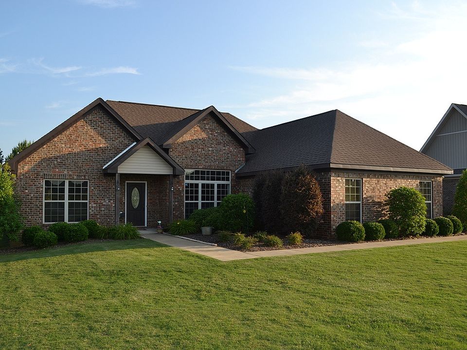 703 E Towne Lake Cir, Opelika, AL 36804 Zillow