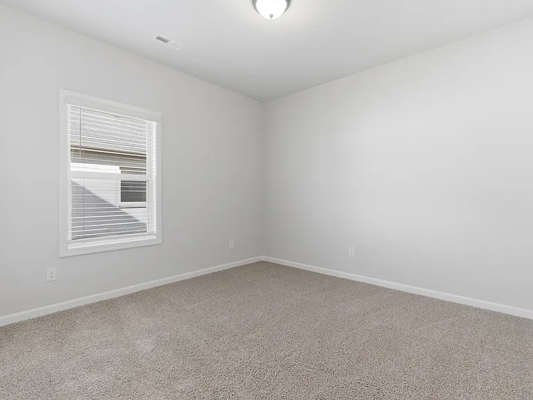 170 Saddle St — Photo 12
