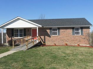 745 Clover Rd, Hannibal, MO 63401