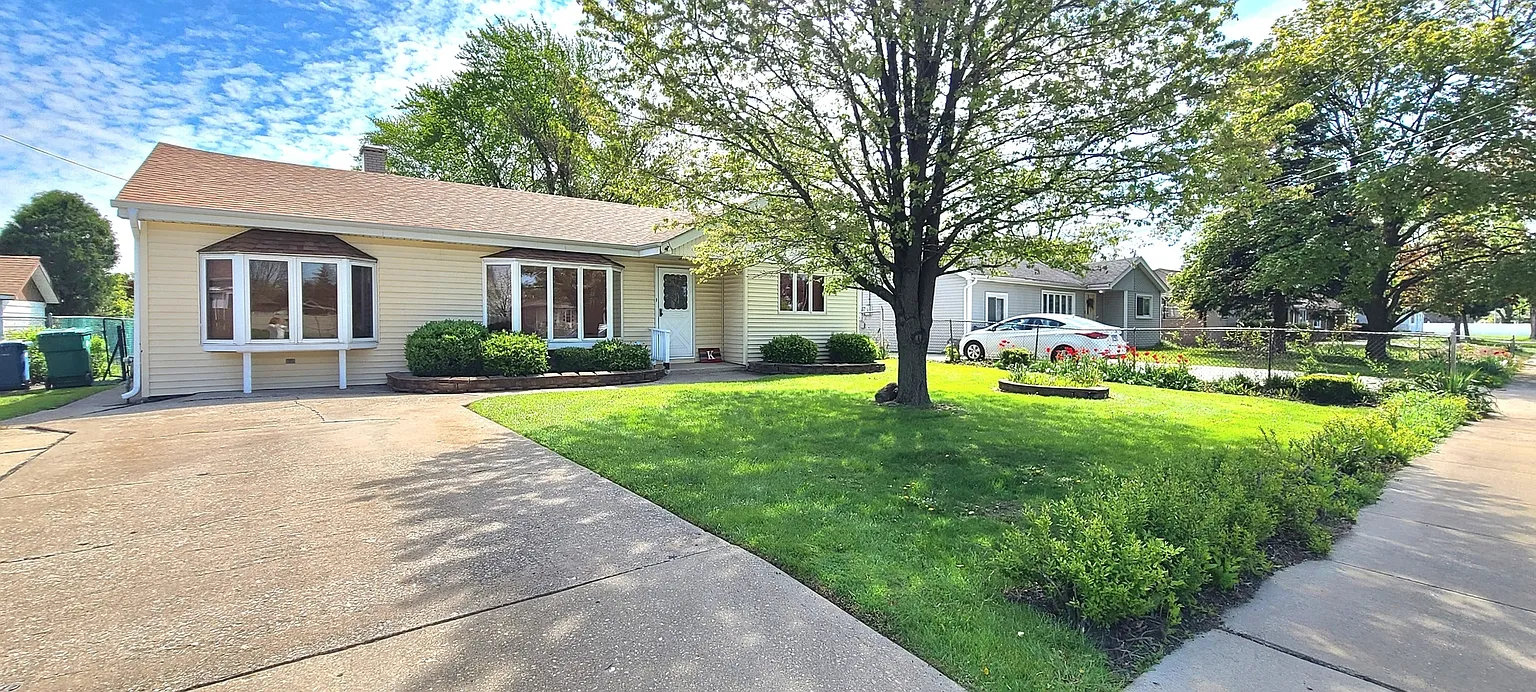 8209 Central Ave photo 1