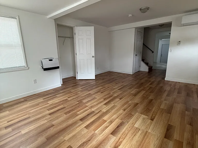 161 S Main St — Photo 12