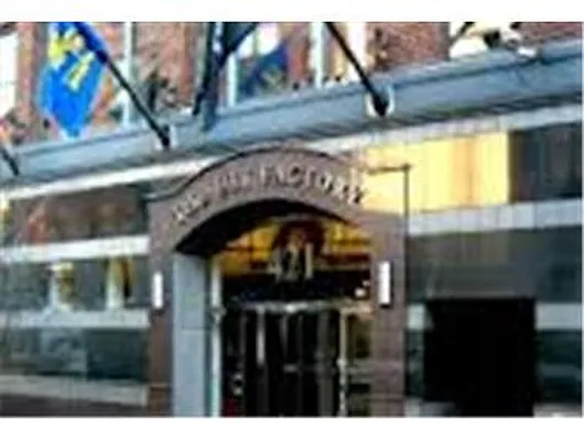 Sold by Douglas Elliman | media 28