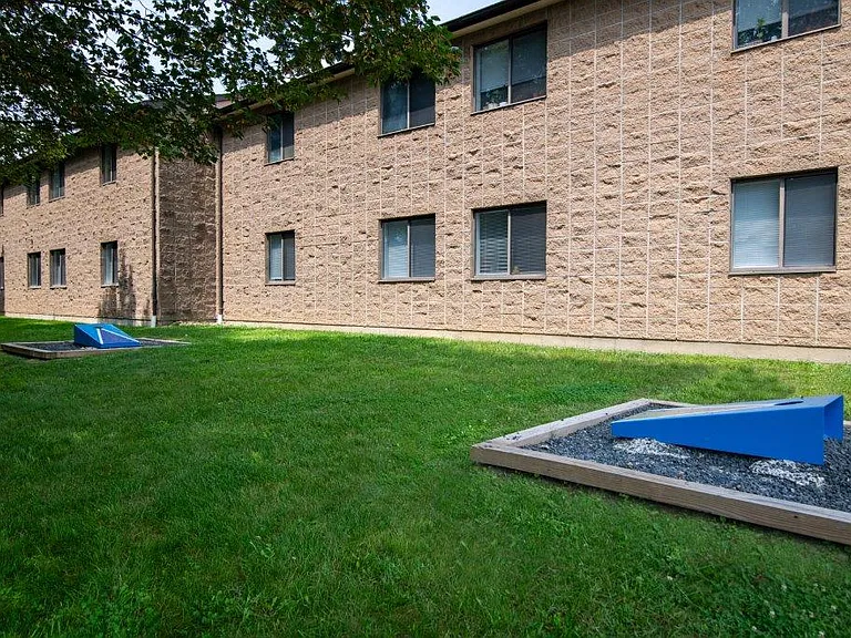Imperial Gardens Apartment Homes — Photo 21