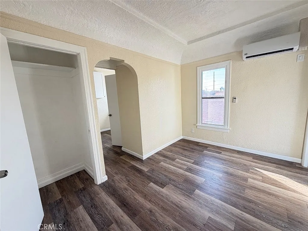 1 bed, 700 sqft, $1,995 — Photo 2