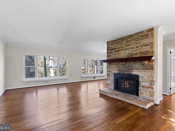 4th image of 3166 Juniper Ln