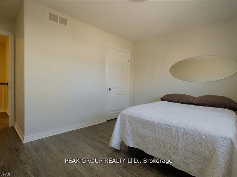 9 Flynn Ct — Photo 14