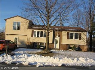 17810 Greentree Ter, Hagerstown, MD