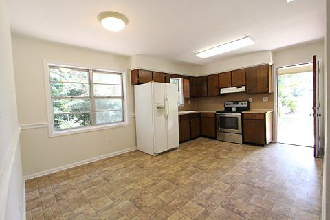 Kitchen/Dining Combination 