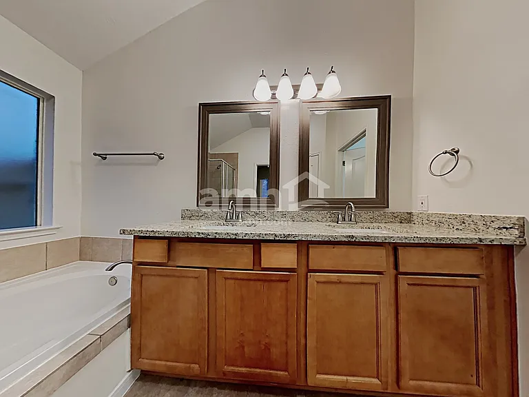 30114 Saw Oaks Dr — Photo 12
