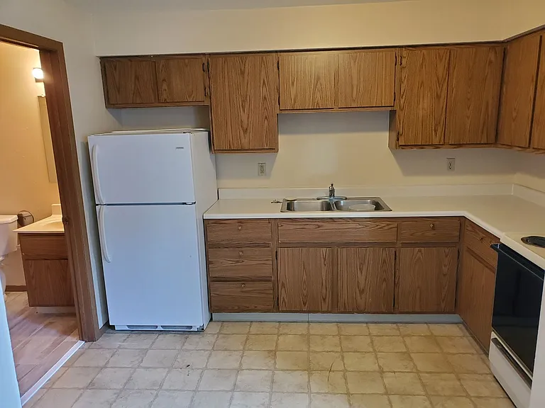 522 E Bronson Rd — Photo 6