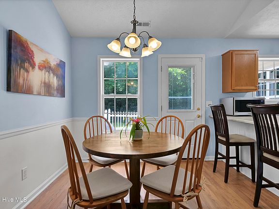 5th image of 7394 Opal Stone Court