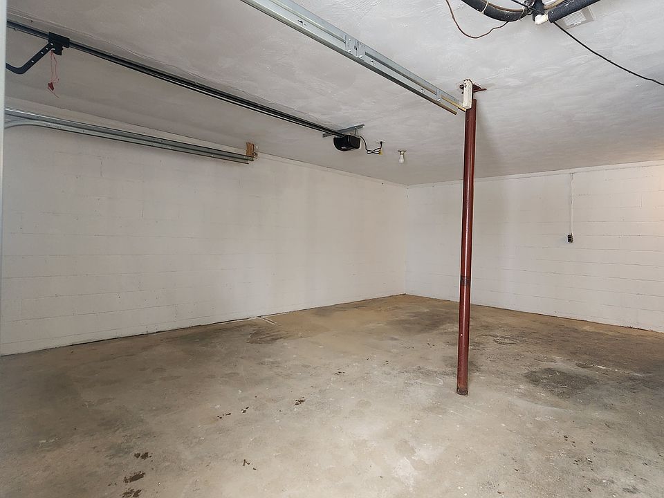 1st image of 227 Locust Ave Building 2