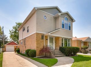 5942 N Indian Rd, Chicago, IL 60646