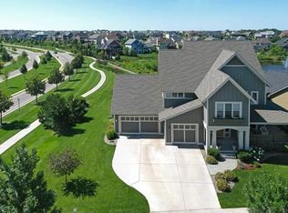 11095 Stonemill Farms Curv, Woodbury, MN 55129
