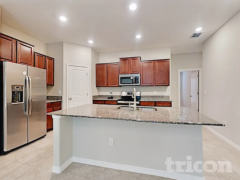 1724 Broad Winged Hawk Dr — Photo 31