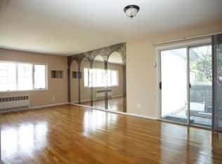 120 Hicksville Rd, Bethpage, NY 11714