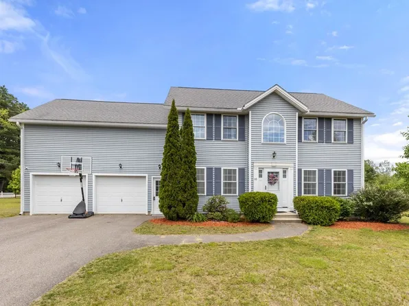 10 Mohawk Dr, Gardner, MA 01440