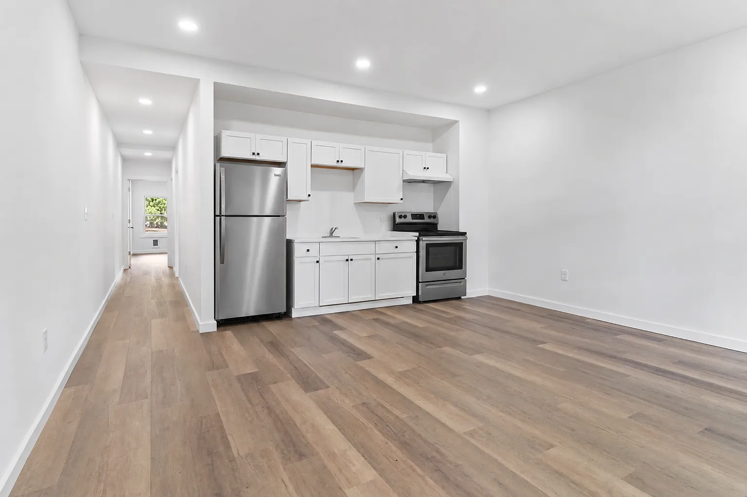 2 bed, $1,350 — Photo 2