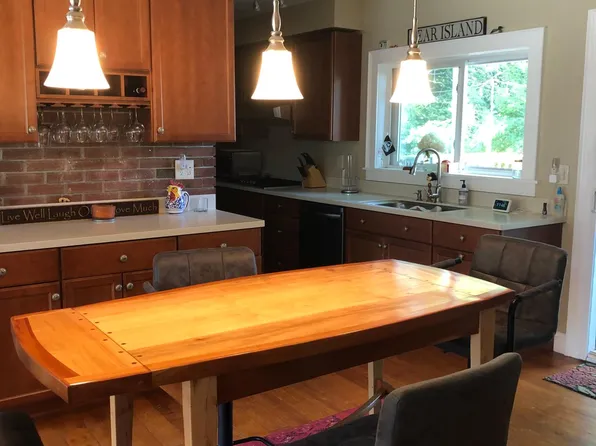 31 Severance St #1, Claremont, NH 03743