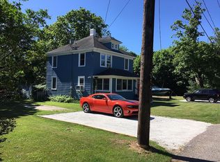 6 Pleasant Valley Rd, Eastport, NY 11941