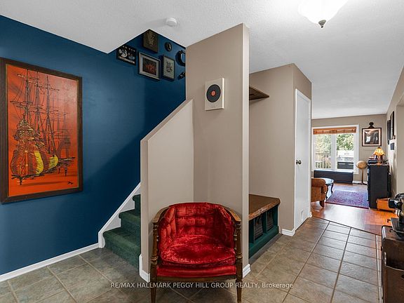 3rd image of 47 Kipling Pl