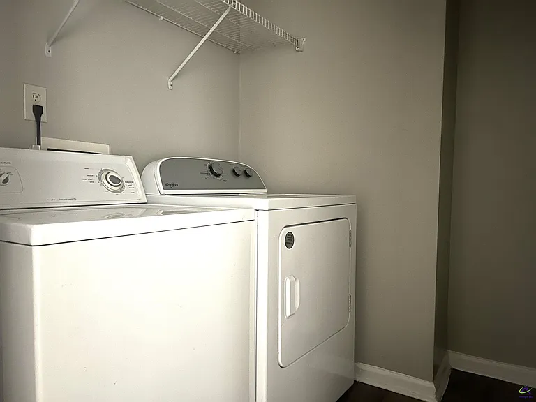 230 Katelyn Cir — Photo 16