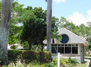 1401 SW 104th Ave, Pembroke Pines, FL 33025