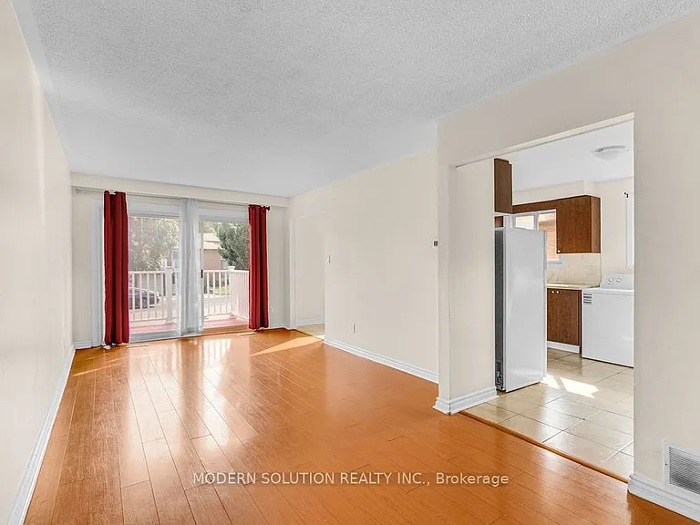 142 Mill St N — Photo 6