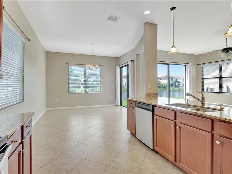 5374 Ferris Ave — Photo 11