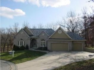 1130 NW Arrowhead Trl, Blue Springs, MO 64015