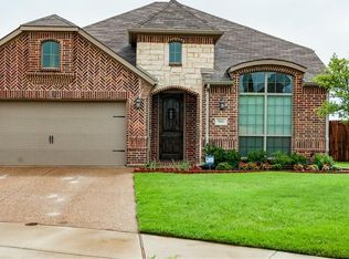 944 Gray Wash Dr, Saginaw, TX 76179