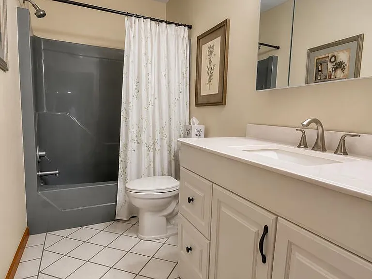 1075 Acacia Dr — Photo 31