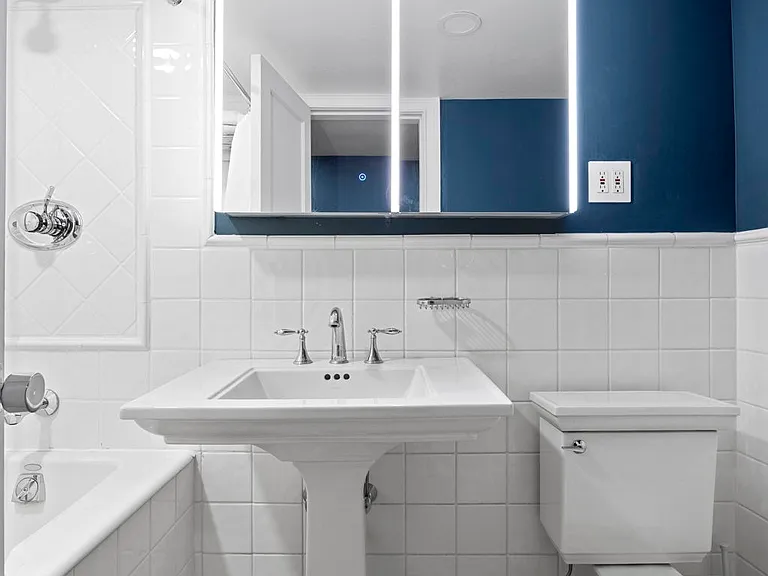 100 W 57th St #11J — Photo 8