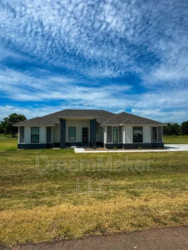 787 Flowers Dr Photo 1
