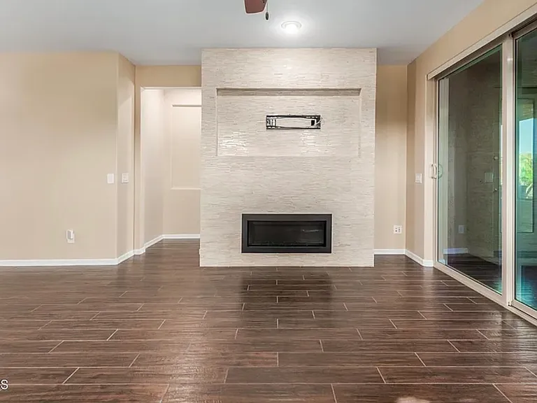 3432 E Strawberry Dr — Photo 31